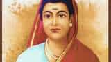 Savitribai Phule Jayanti know inspirational story of Savitribai Phule first female teacher of India pioneer of womens liberation movement 