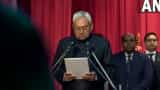 Nitish Kumar takes oath as Bihar CM for the 9th time after he along with his party joined the BJP-led NDA bloc.