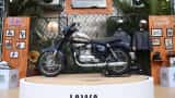 Jawa Yezdi Motorcycles Showcases the Jawa 350 Blue at the Mahindra Blues Festival check features 