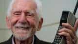 first mobile phone in world motorola engineer martin cooper made first mobile phone call by cell phone from new york