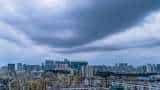 rainfall alert in delhi ncr why is there no rain despite the cloudy weather read about virga rain phenomena