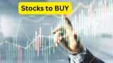 stocks to buy motilal oswal 5 top Fundamental Picks Dalmia Bharat Varun Beverages Titan Hindalco HDFC Bank check target price and expected return