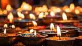 Diwali 2024 these 8 favourite places of Maa Lakshmi do not forget to keep diyas or lamps at these places on the night of Deepavali