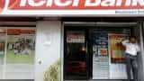 बार-बार ATM के मत लगाओ चक्कर! 1 जुलाई से महंगा हो जाएगा पैसे निकालना, इस बड़े बैंक ने बढ़ा दी फीस ICICI Bank new charges 2025 bank will revise service charges on ATM debit card cash transactions check latest rate here
