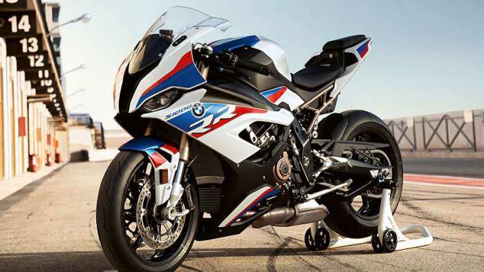 Know about BMW's new sport bike BMW S1000RR