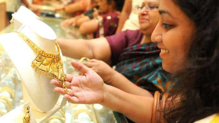 Gold price today 21-04-2020: Gold Rates increased 410 per 10 gm to Rs 45735 on Wednesday, MCX gold price outlook