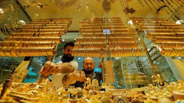 Gold price today 27-04-2020: Gold Rates in India, delhi, mumbai-Rs 410 per 10 gm to Rs 45735 on monday, MCX gold outlook