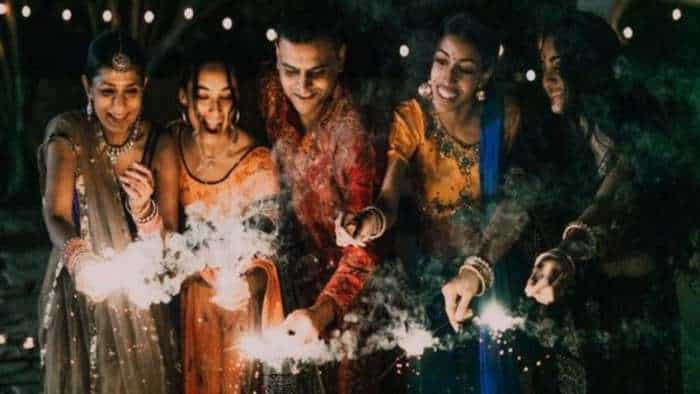 Diwali Party 2022 enjoy festival of lights and celebration lifetime memories with these party tips how to celebrate diwali at home