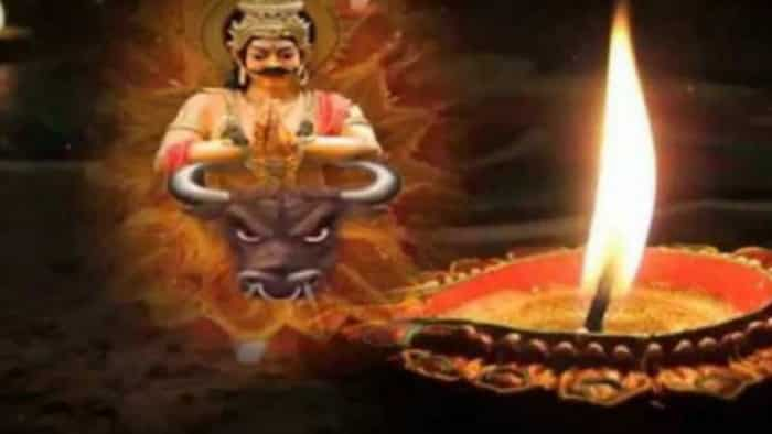 Naraka Chaturdashi 2022 Dont do these 7 things on roop chaturdashi Naraka Chaudas goddess Lakshmi get angry