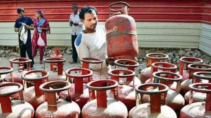 Commercial LPG Gas Cylinder Price cut by 115.50 rupees know latest price in your cities