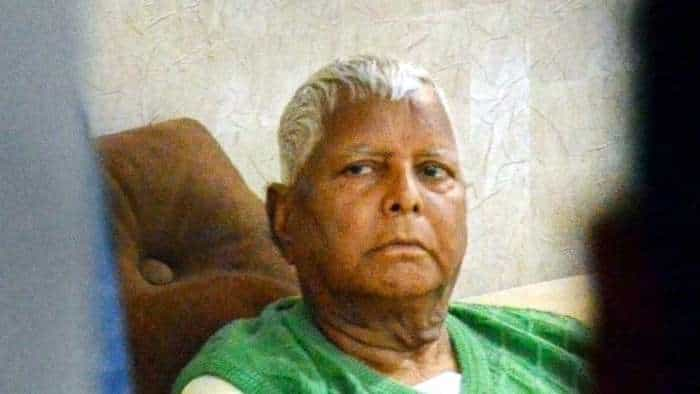 Lalu Yadav's daughter Roshni Acharya will donate a kidney to her father, doctors in Singapore have advised a transplant