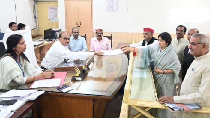 Mainpuri By Election 2022 Dimple Yadav file nomination for Mainpuri Lok Sabha by poll know all latest update