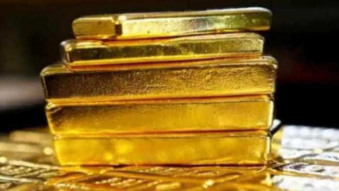 Gold Price Outloook: gold nears all time high of 56200 rupess gold traders strategy experts suggest gold silver target price