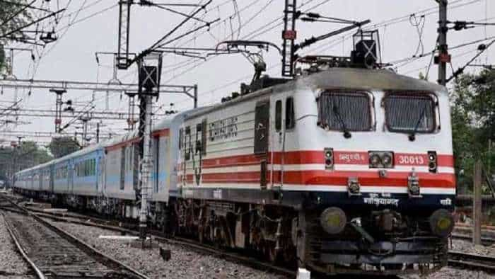 indian railways north western railway cancelled 2 trains partially cancelled 2 trains and decrease trips of 4 trains due to fog