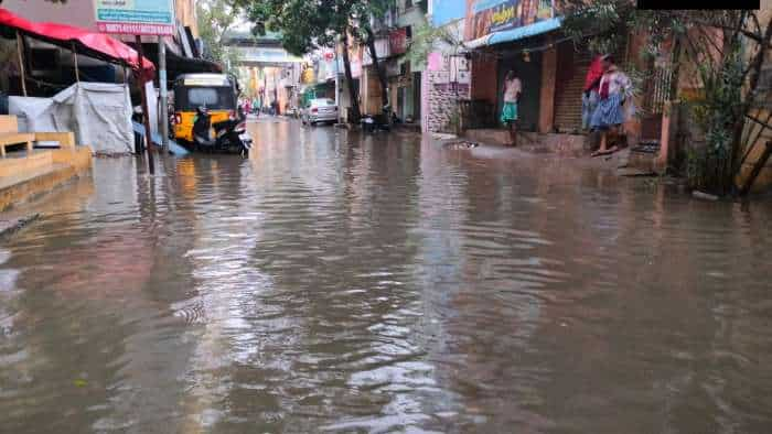 Cyclone Mandous chennai weather cyclone mandous heavy rains in chennai tamil nadu read alert declared schools and college closed