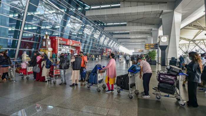 Delhi Airport Congestion Ministry of Civil Aviation asks airlines to deploy adequate manpower at check-in counters know detailed guidelines here