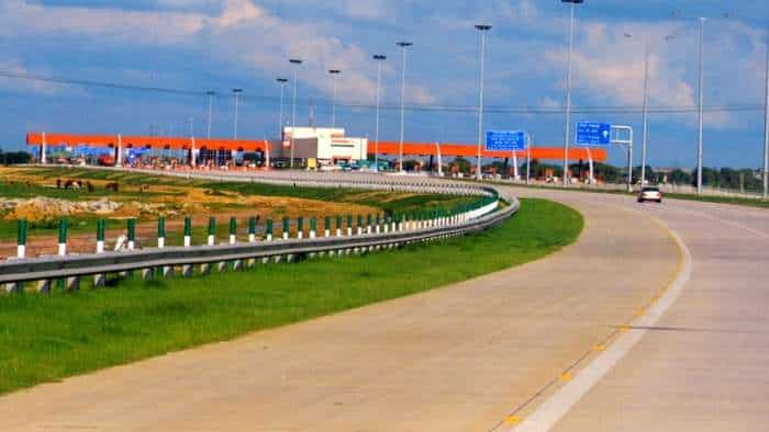 Yamuna Expressway speed limit of vehicles to 80 kilometers per hour till 15 February 2023