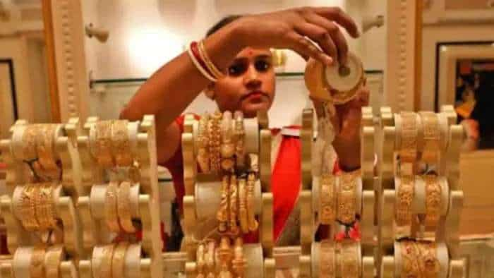 Gold Price Today 21 december 2022 gold close to touch 55000 again silver price in india latest gold rate here