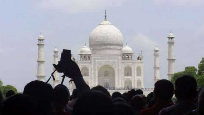 taj mahal,Taj Mahal Covid Alert,Covid-19,coronavirus in india,covid cases in india,taj mahal news, taj mahal, screening of tourists, health department, agra news,यूपी न्यूज, पर्यटकों की स्क्रीनिंग, ताजमहल, up news, agra me no corona case, covid curbs in india,covid update,agra tourist destination,agra flight,taj mahal created by,taj mahal christmas, taj mahal visit, tests, covid, agra, uttar pradesh