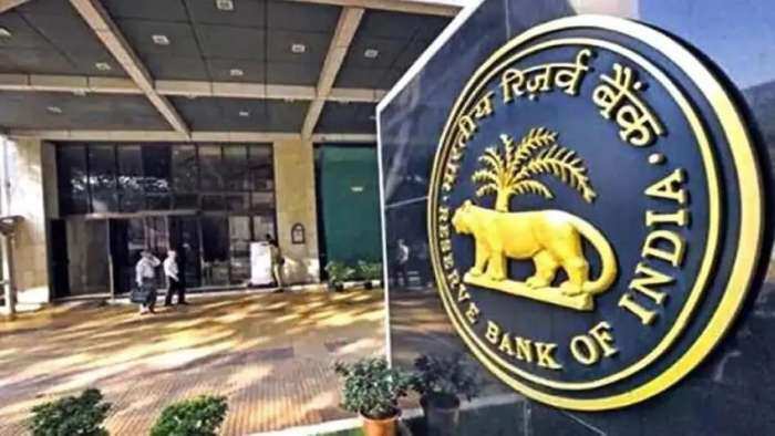 Year Ender 2022: RBI in news for failing to meet the inflation target, digital currency banking steps were in news this year