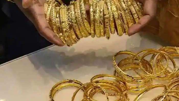 gold price today gold rate rises rs 173 to rs 55074 per 10 gm on 27 december 2022