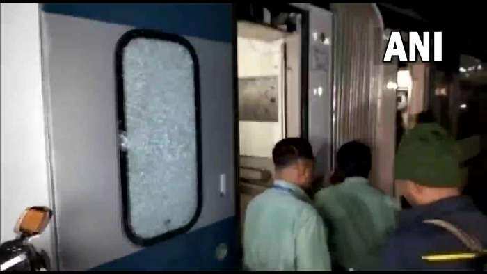 West Bengal Vande Bharat stone pelting on vande bharat express in malda bengal