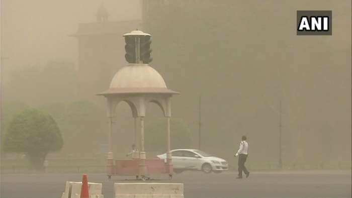 Delhi Weather Today: record drop in Delhi temperature on 3 January, and trains and flights were delayed due to low visibility, check IMD latest update