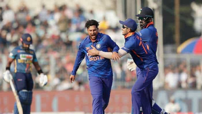 ind vs sl 2nd odi eden gardens kolkata sri lanka all out on 215 india needs 216 to win mohammad siraj kuldeep yadav Nuwanidu Fernando