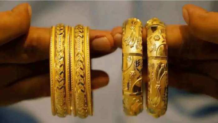 Gold Price Today Gold price touches 57000 level in sarafa bazar in india silver gains 1000 rs check rates here