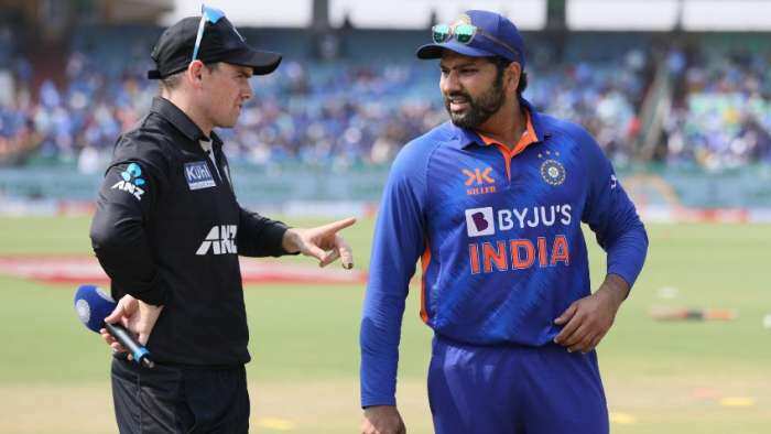 ind vs nz 3rd odi live score indore weather pitch report rohit sharma virat kohli shubhman gill tom latham match score