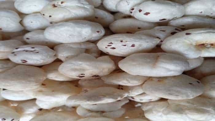 Makhana ki Kheti Agricultural scientist developed new species of makhana it can grow in high temperature