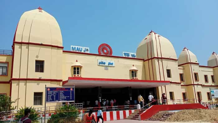 Airport like facilities will be available at 149 railway stations of Uttar Pradesh check whether your railway station is in the list indian railways