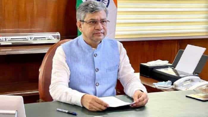 Ashwini Vaishnav says new telecom bill will be introduced in next monsoon session 100 percent 5G services by december 2024