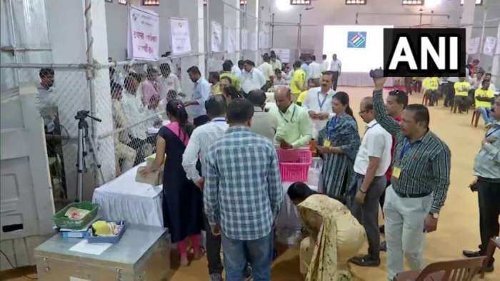 Pune by-poll election Result 2023 Live: counting begins for Kasba Peth, Chinchwad seats BJP Congress NCP Shivsena winner candidates