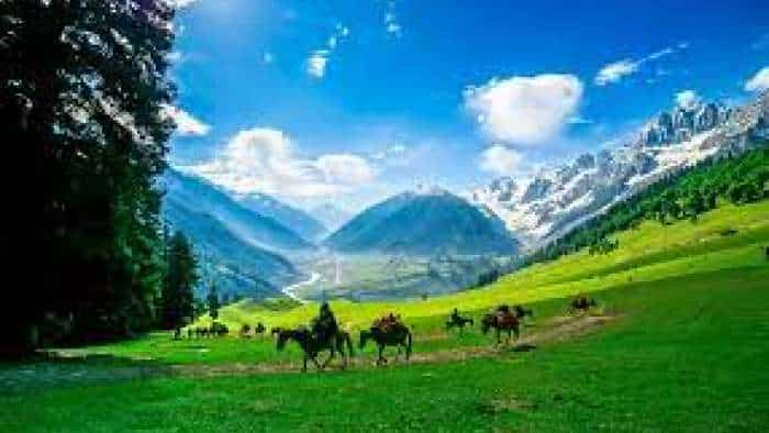 irctc kashmir tour package railway launches tour package for kashmir know here full details