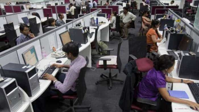 IT Sector Outlook poor amid global financial crisis Revenue to fall by 7 to 8 percent salary hike lowest in 10 years