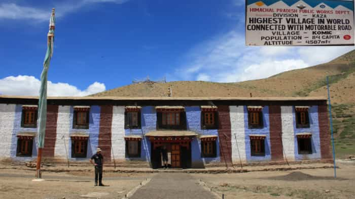 komic village highest village of the world with road located in beautiful spiti valley of himachal-pradesh in india interesting facts