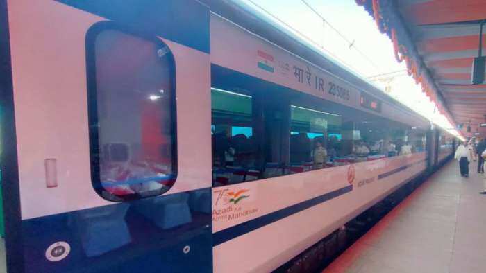 Vande Bharat Express high speed engineless train special features pm modi launches new vande bharat train from delhi jaipur ajmer see details