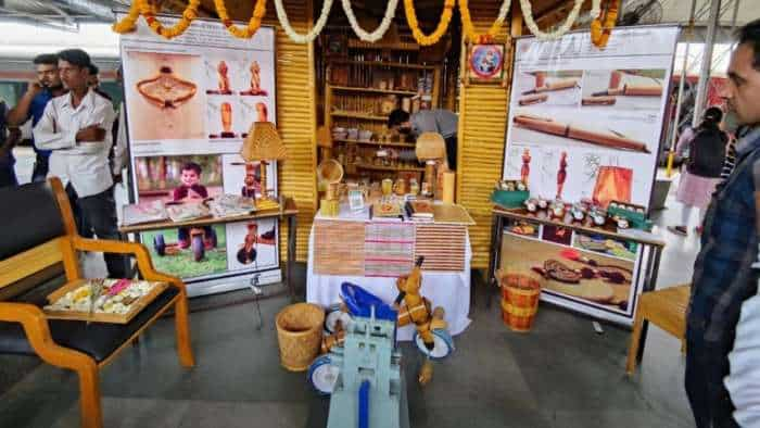 one station one product gives Rajasthan Handicraft Artisans new platform to showcase their talent indian railways scheme 