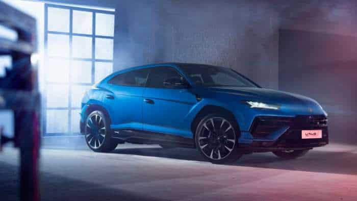 pictures of Lamborghini Urus S see pics of design and interior exterior 