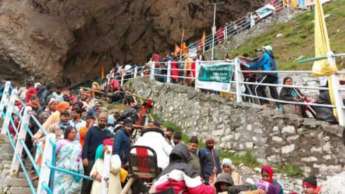 Amarnath Yatra 2023 start from 1 july full Schedule by Manoj Sinha Lieutenant Governor Jammu Kashmir know Registration Date and other details