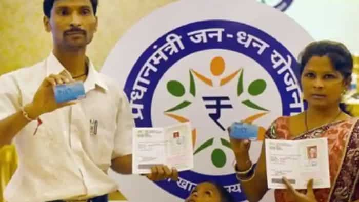 PM jan dhan account holder can withdrawal up to 10000 on zero balance know more benefits of PMJDY