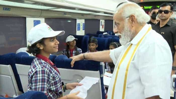 Vande Bharat Train launch from Thiruvananthapuram kerala children interact with pm modi in vande bharat watch video