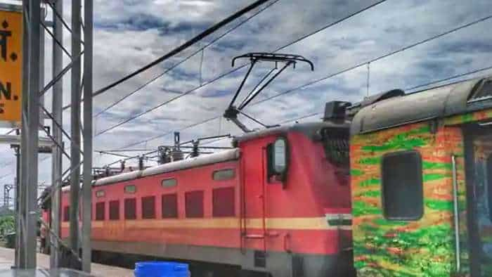 Train cancelled in next few days due to engineering ugradation work at Gorakhpur Cantt Station