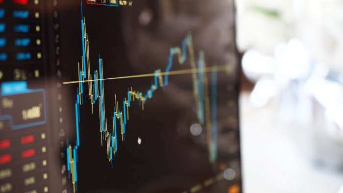 sid ki sip siddharth sedani with anil singhvi buy call on Dalmia Bharat, Birla Corp, Heidelberg cement, Sagar Cement check target allocation