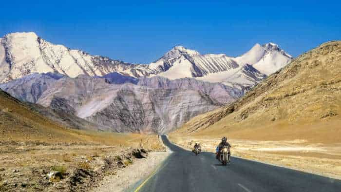 IRCTC Tour Package to visit adventurous and beautiful ladakh know package details