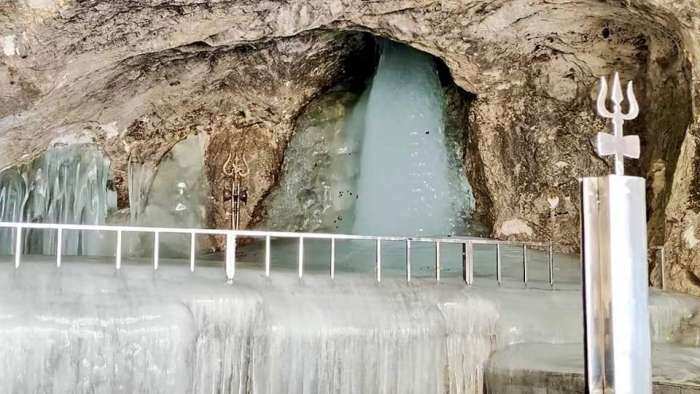 Amarnath yatra 2023 will start on 1 july  pilgrims to carry warm clothes as a precautionary measure pregnant lady cannot travel know all details 