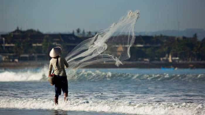 Fish Farming Phase 5 of Sagar Parikrama to start from Raigad in Maharashtra on Wednesday PMMSY KCC