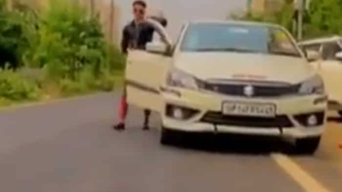 Youth Stunt video reel for Social media running car without driver with name of bharat sarkar in ghaziabad going viral