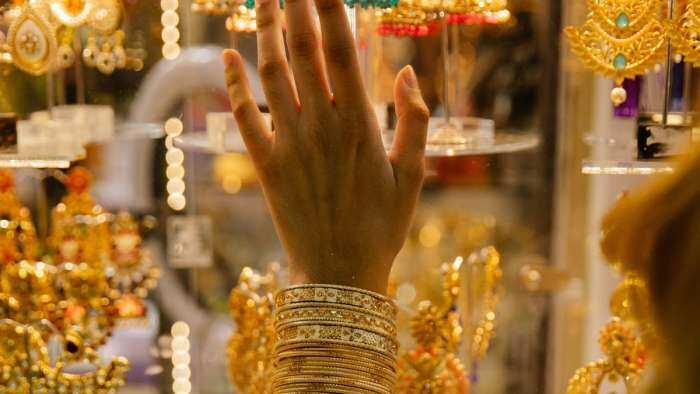 Gold Silver Price today MCX Gold down silver rate also falls check latest rate and experts view on bullion market